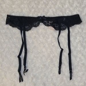 New! Victoria's Secret Dream Angels Garter Belt